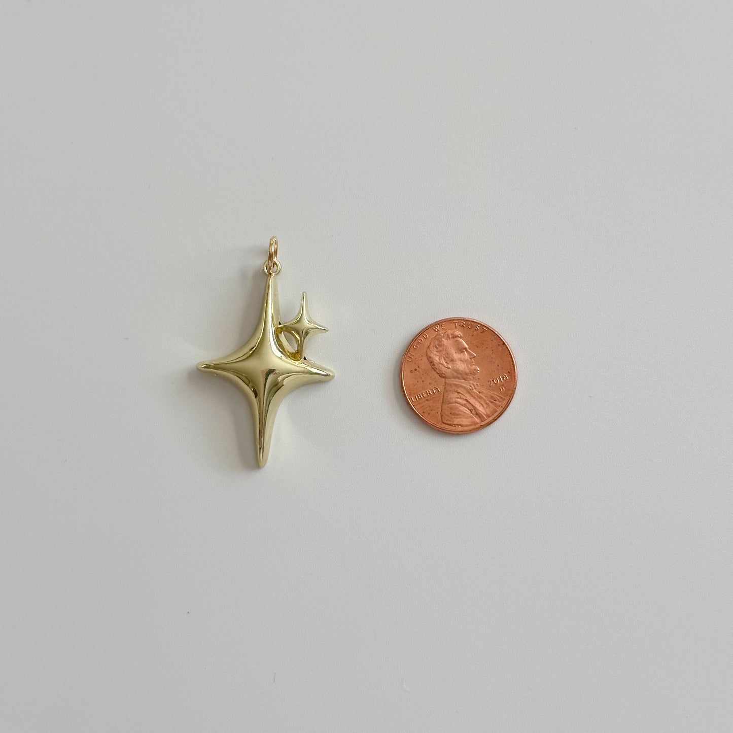 Sparkle Pendant Zinc Alloy Charm 22x30mm
