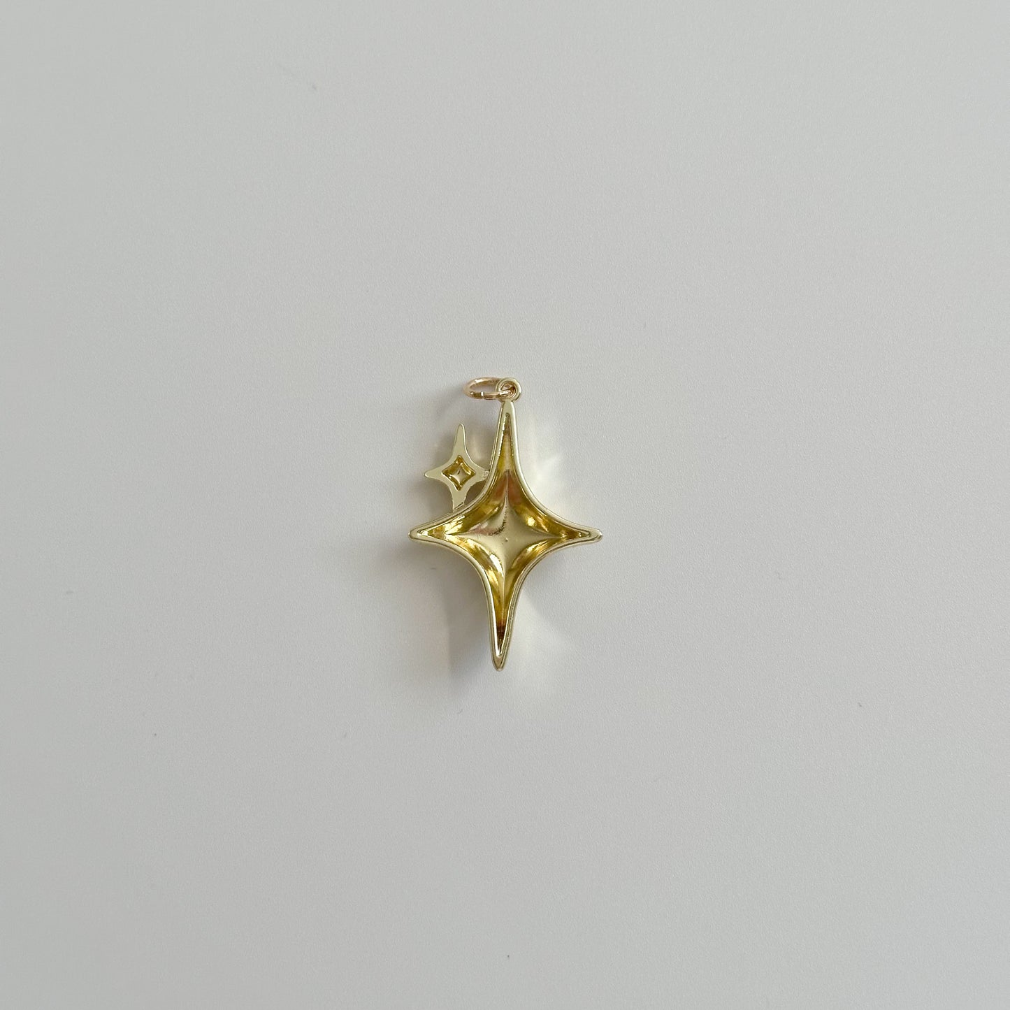 Sparkle Pendant Zinc Alloy Charm 22x30mm