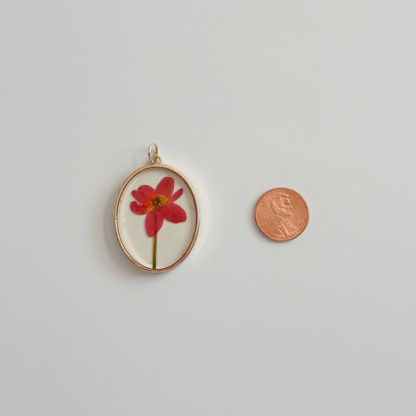 Epoxy Resin Oval Pink Real Flower Pendant Charm 40x30mm