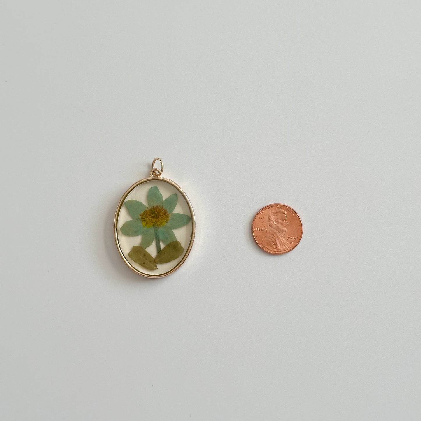 Epoxy Resin Oval Sage Real Flower Pendant Charm 40x30mm